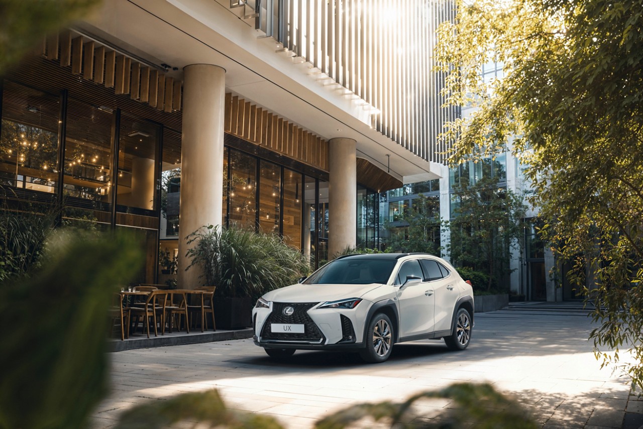 Nouveau Lexus UX 300h MY26 F SPORT DESIGN