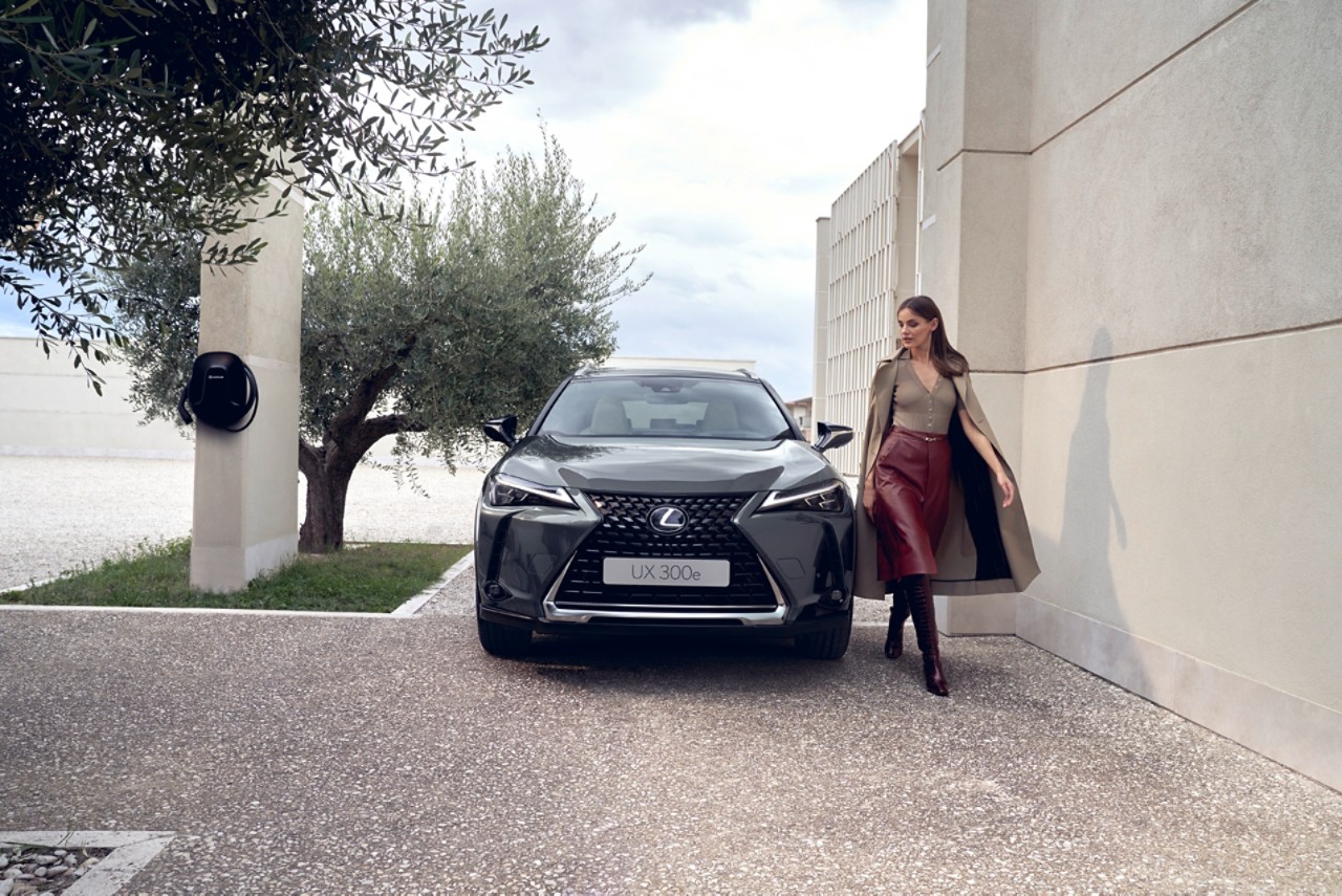 Lexus UX 300e